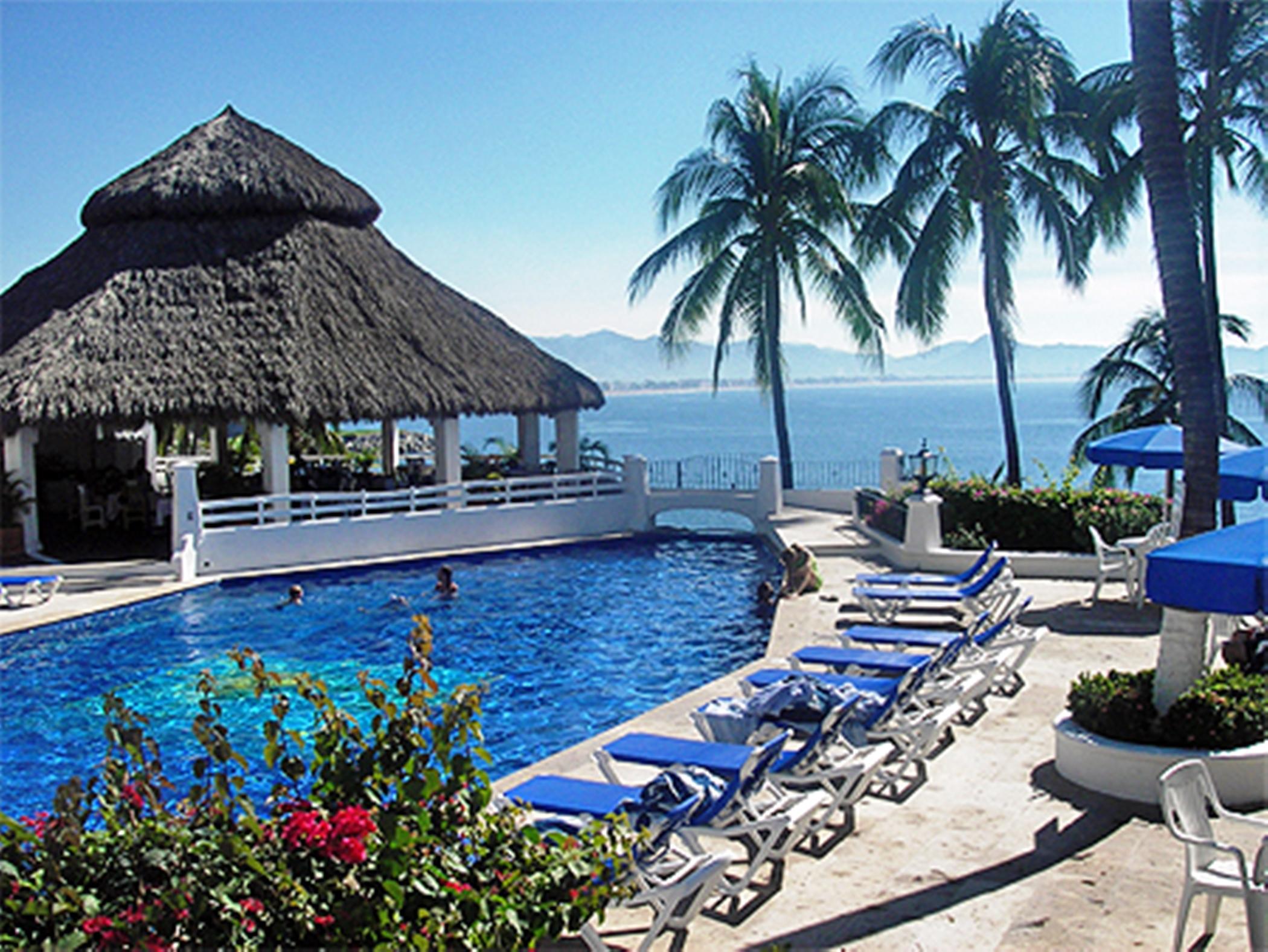 Dolphin Cove Inn Манзанило Екстериор снимка