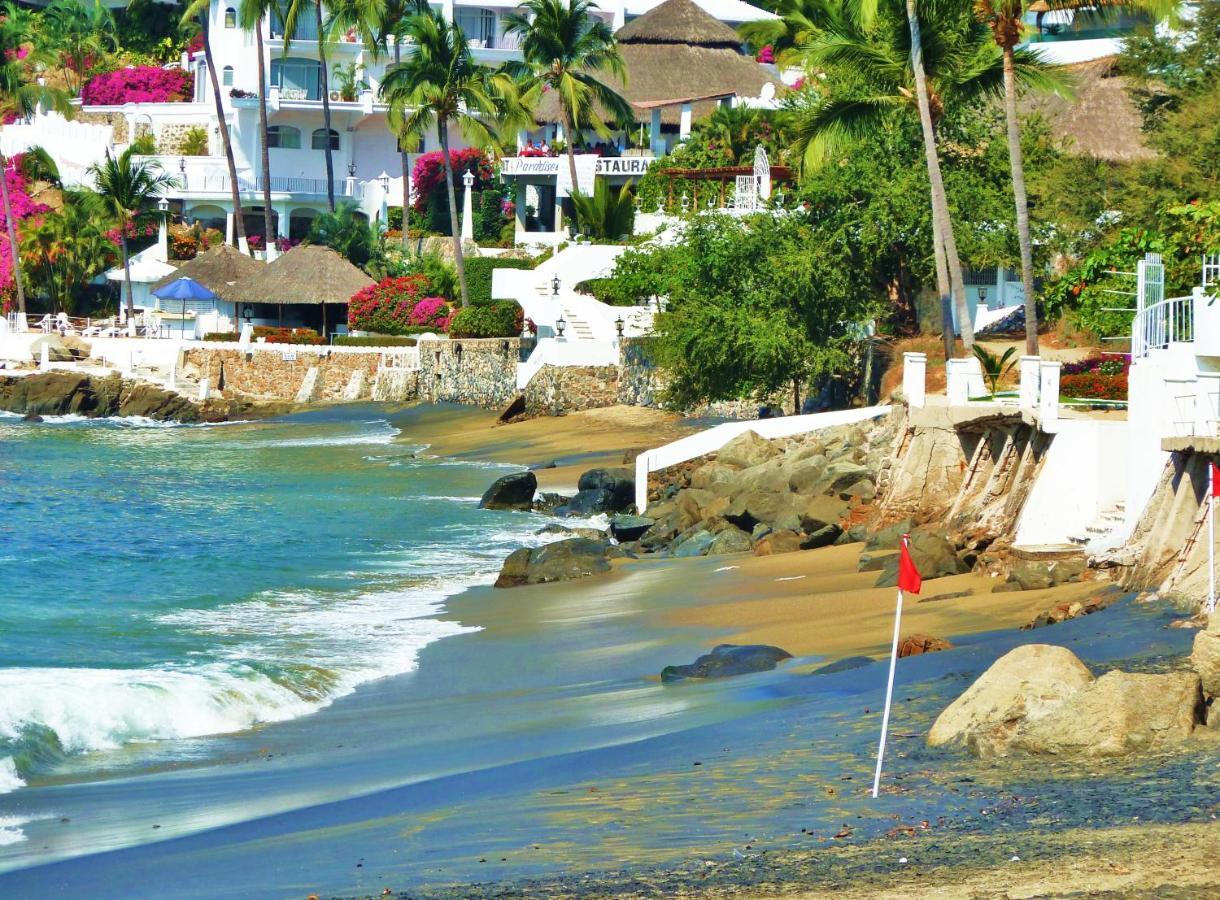 Dolphin Cove Inn Манзанило Екстериор снимка
